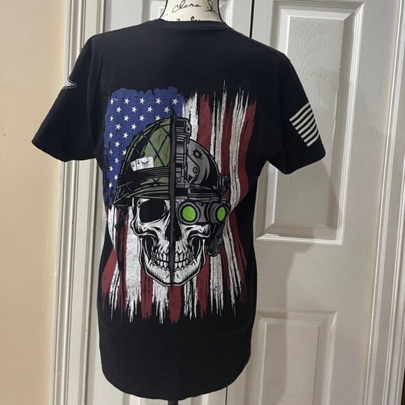 WE THE PEOPLE HOLSTERS T-SHIRT SIZE MEDIUM - Picture 4 of 14